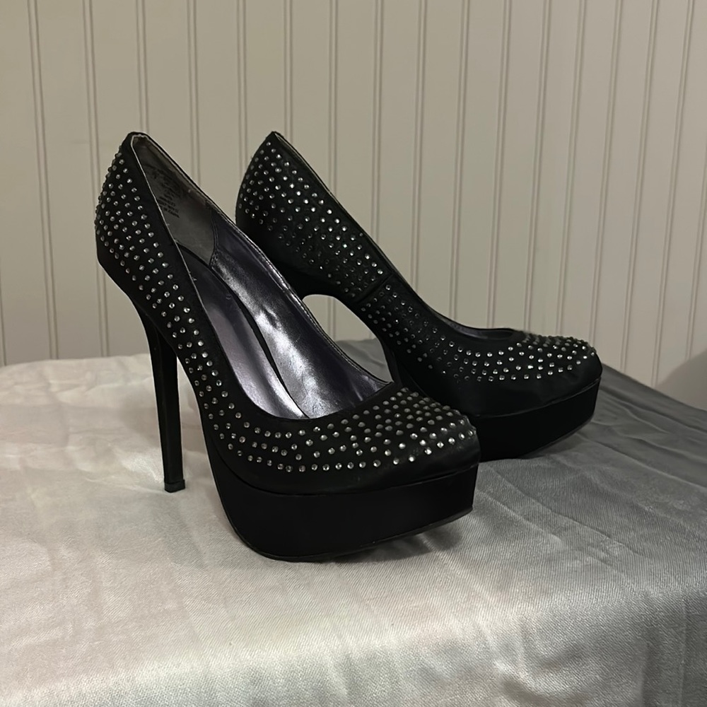 MS New York, satin Black size 9
